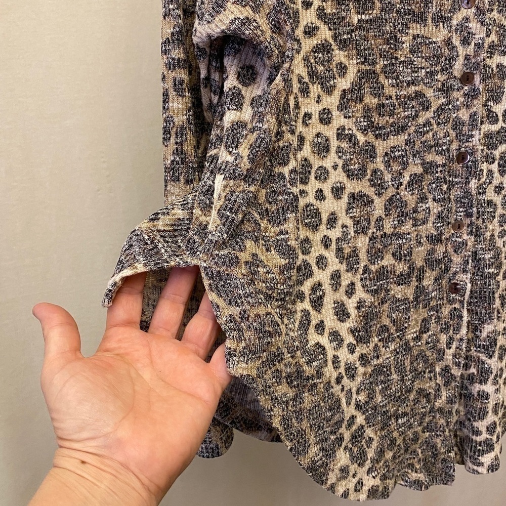 Bobeau Top Tie Front Animal Print Thermal Stretch Blouse Shirt Long Slv Sz Small - Picture 6 of 11